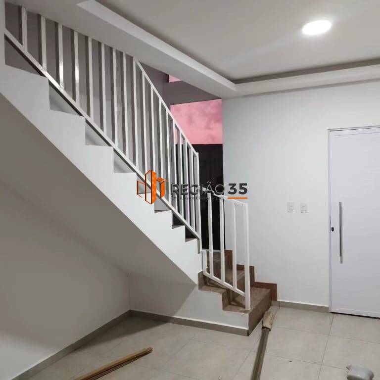 Casa à venda com 2 quartos, 62m² - Foto 9