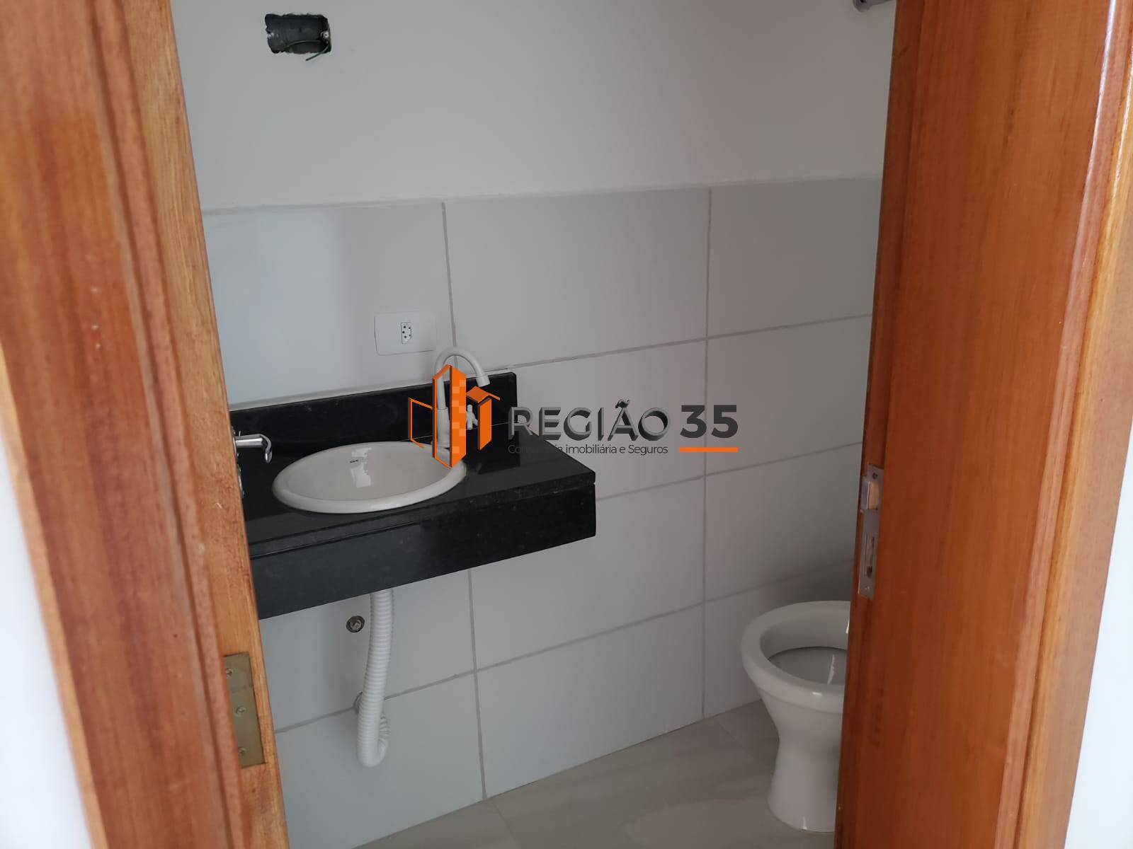 Casa à venda com 3 quartos, 84m² - Foto 14