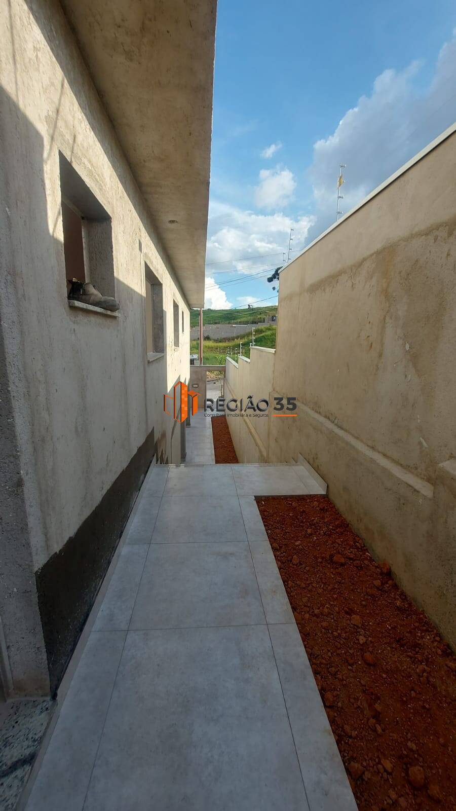 Casa à venda com 3 quartos, 127m² - Foto 3