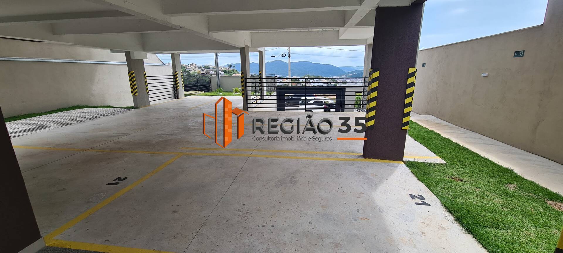 Apartamento à venda com 2 quartos, 60m² - Foto 32