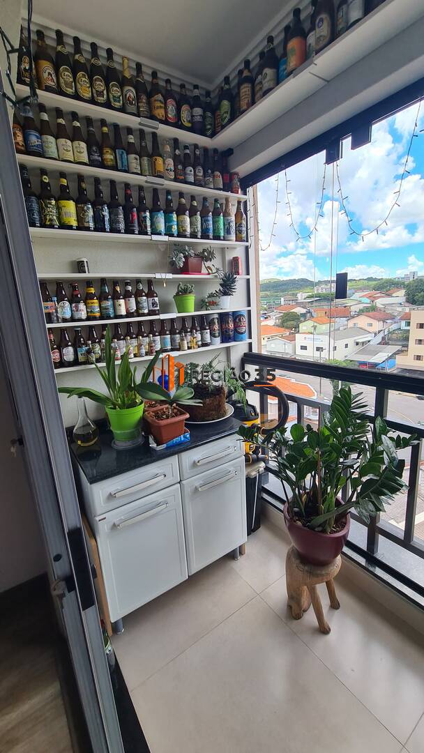 Apartamento à venda com 2 quartos, 70m² - Foto 25