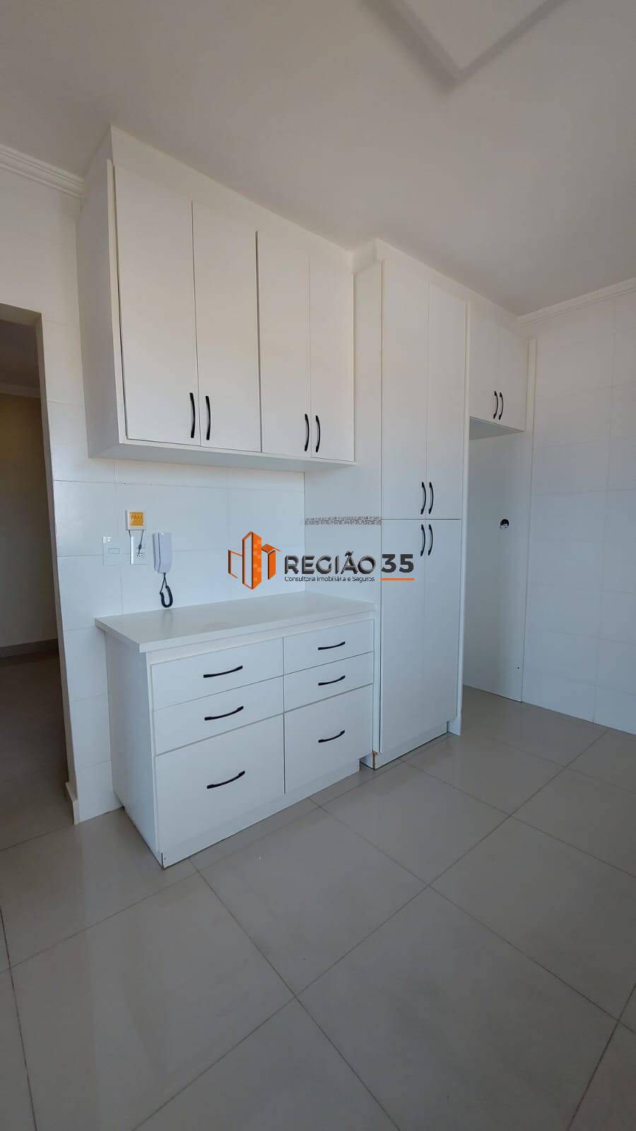 Apartamento à venda com 3 quartos, 86m² - Foto 11