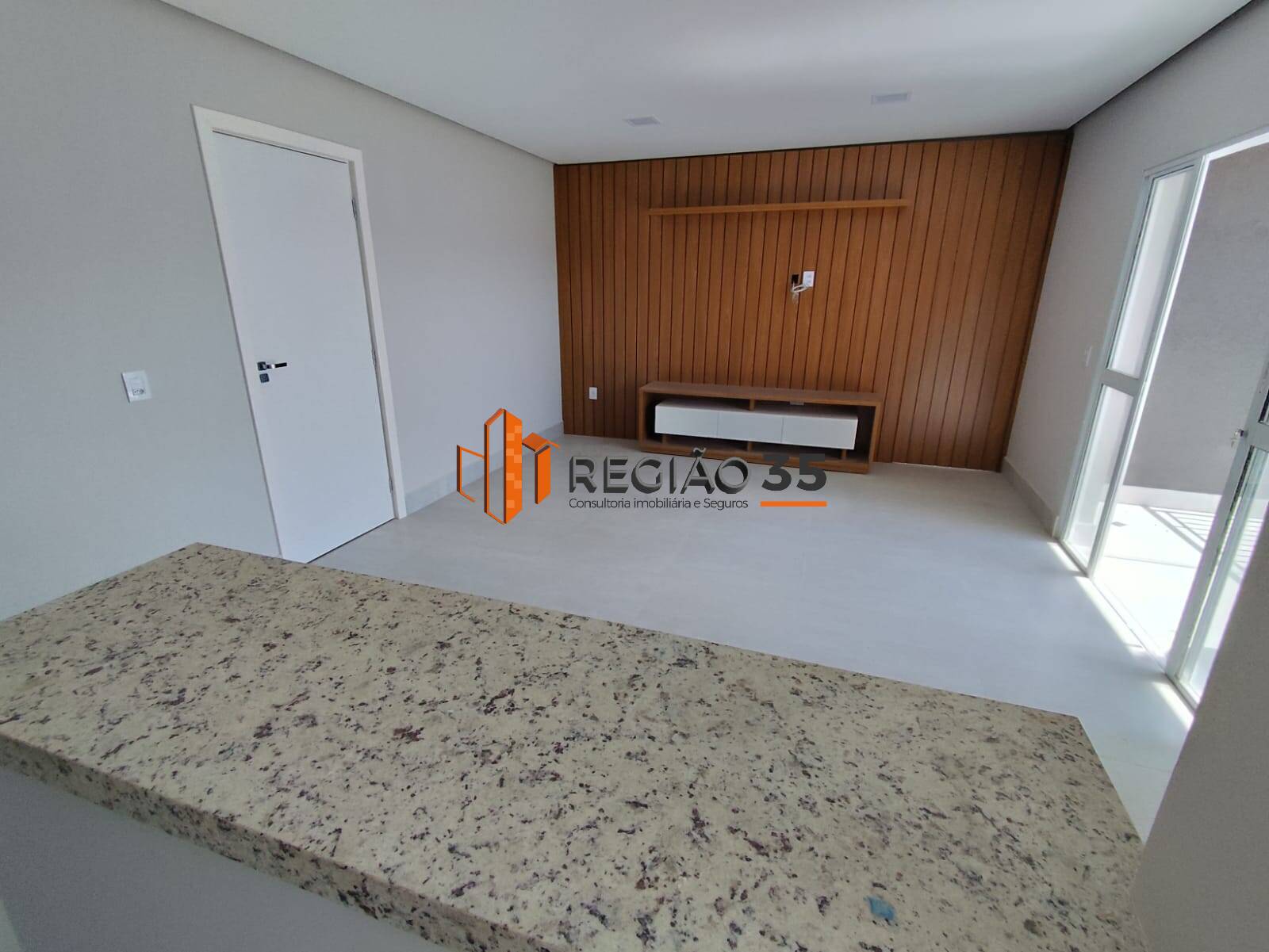 Apartamento à venda com 3 quartos, 109m² - Foto 3