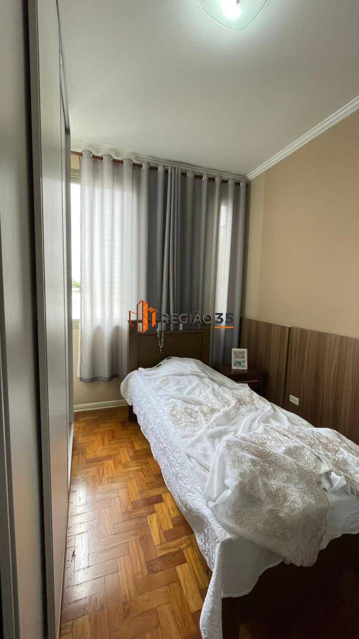 Apartamento à venda com 3 quartos, 117m² - Foto 11